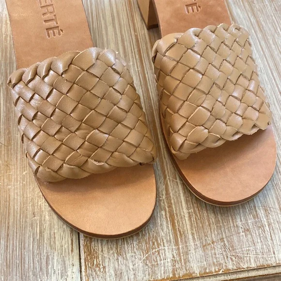 Liberte size 6 sandal - Picture 5 of 15